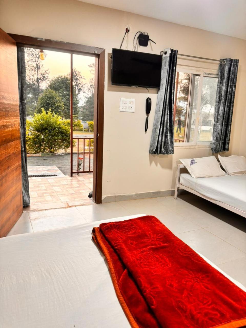 Natures Nest Araku Resort Buitenkant foto