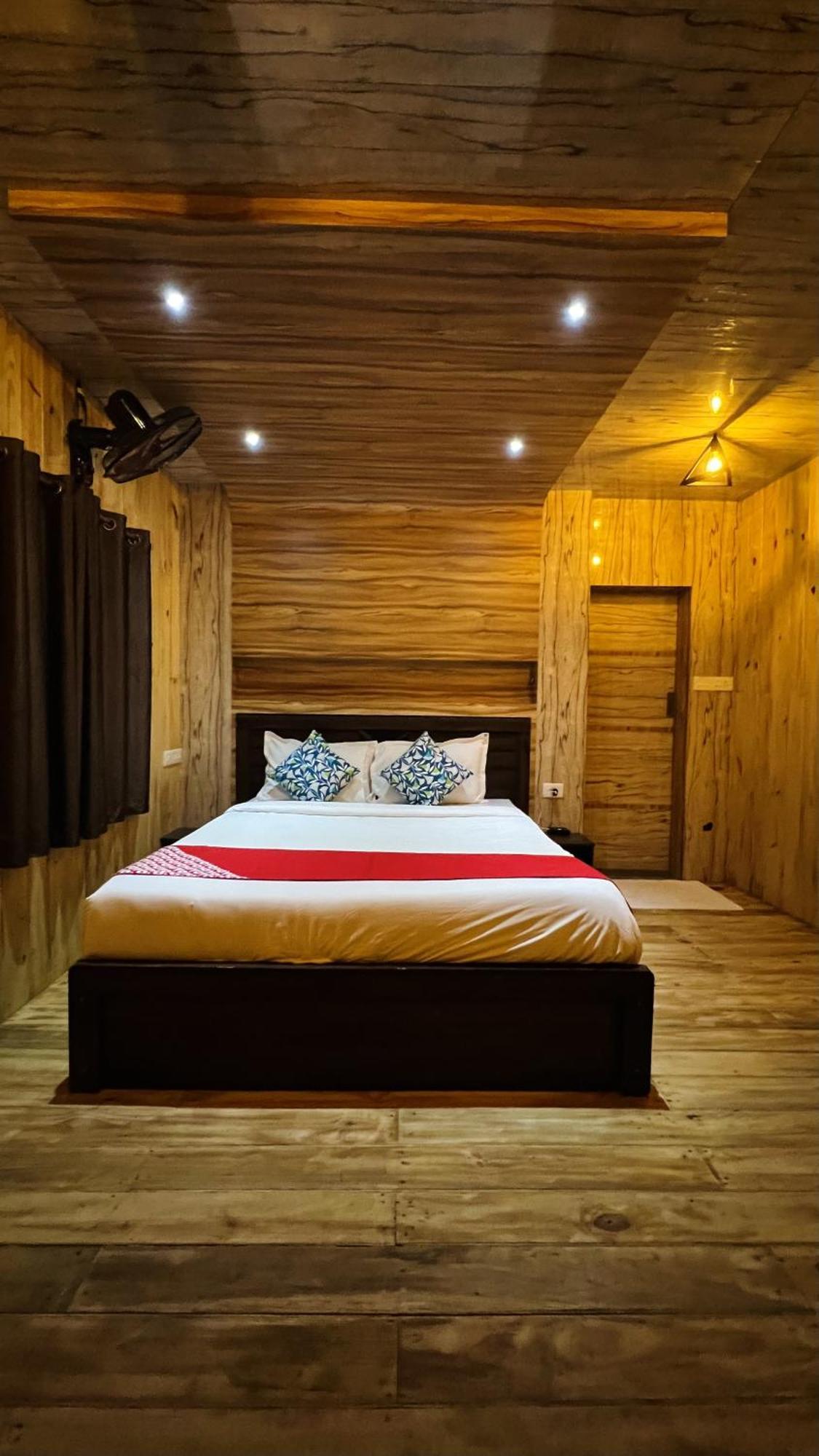 Natures Nest Araku Resort Buitenkant foto